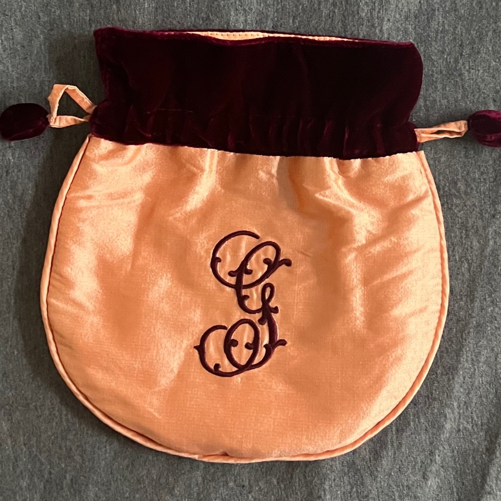 Zazendi Embroidered Jewelry Travel bag